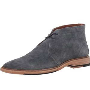 Frye Men’s Paul Chukka 9.5